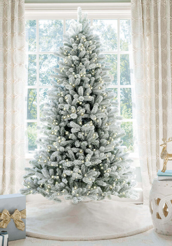 8' Artificial Christmas Tree with 900 with Warm White LED Lights